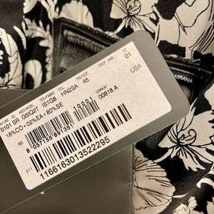 New unworn Dolce and gabbana floral mens shirt